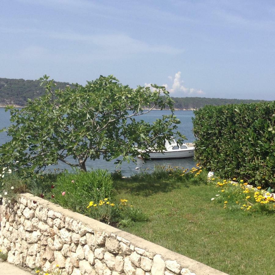 Apartment Biserka Barbat na Rabu Kültér fotó