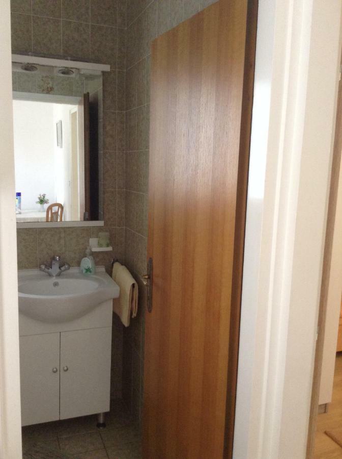 Apartment Biserka Barbat na Rabu Kültér fotó