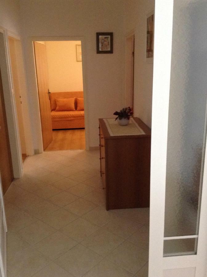 Apartment Biserka Barbat na Rabu Kültér fotó