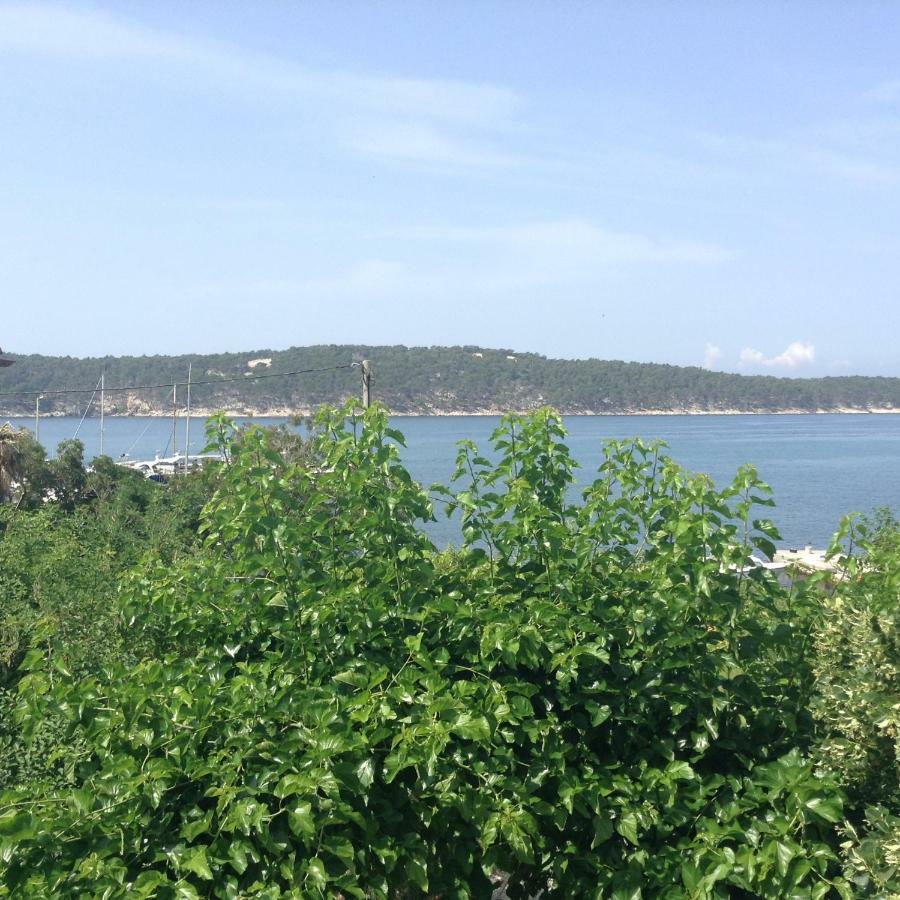Apartment Biserka Barbat na Rabu Kültér fotó