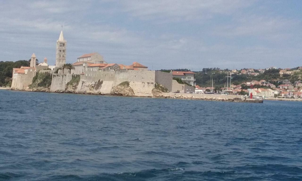 Apartment Biserka Barbat na Rabu Kültér fotó
